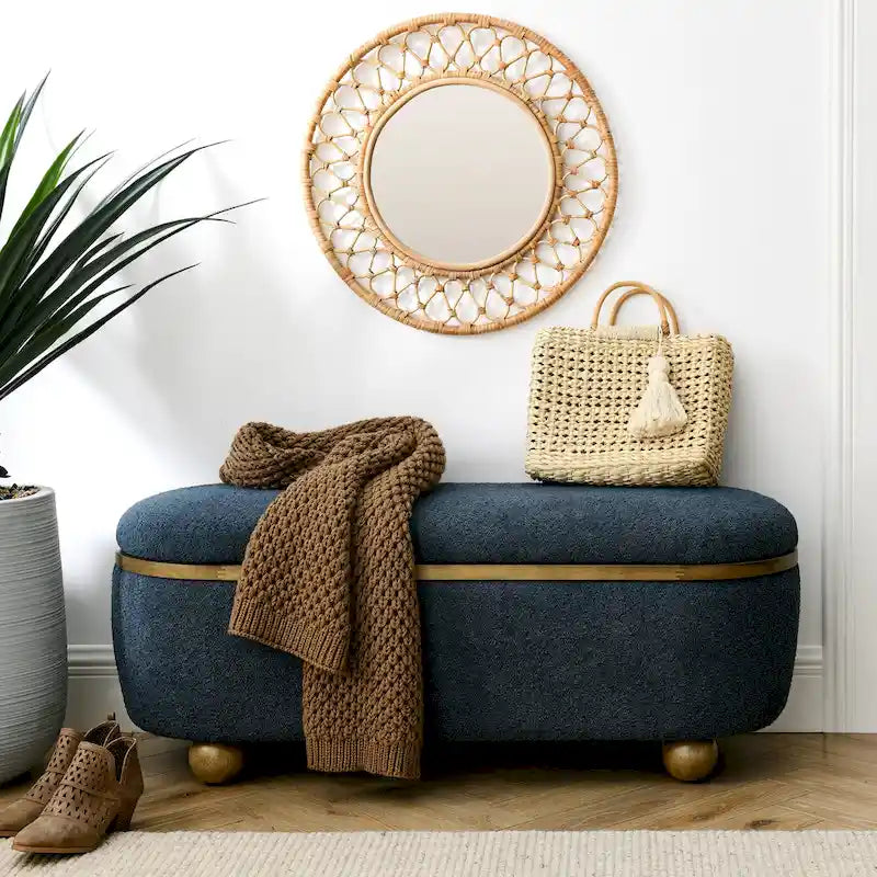 Banc coffre de rangement rembourré Clara avec pieds ovales robustes en bois