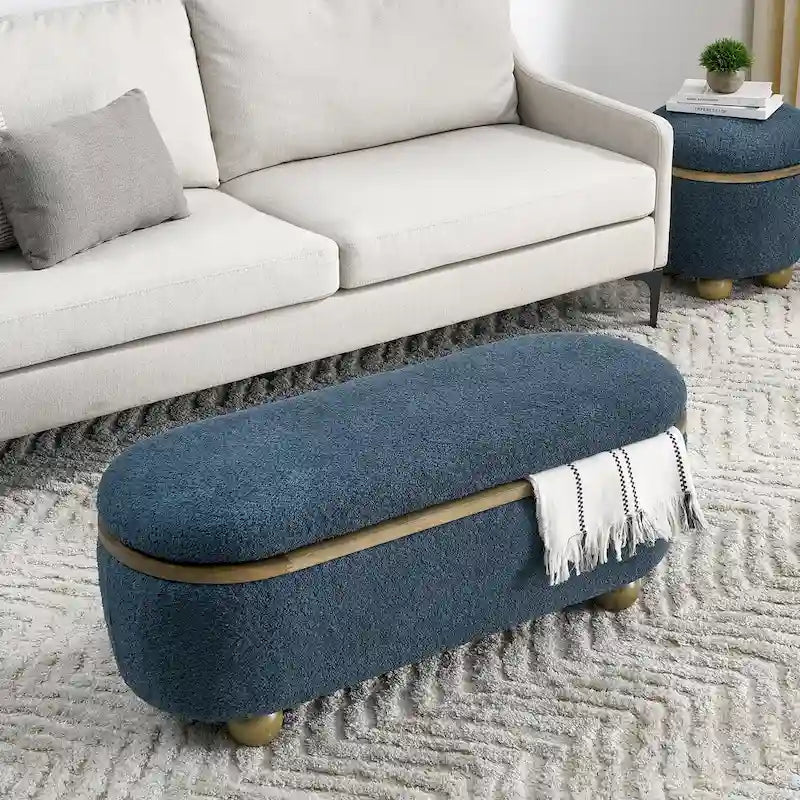 Banc coffre de rangement rembourré Clara avec pieds ovales robustes en bois