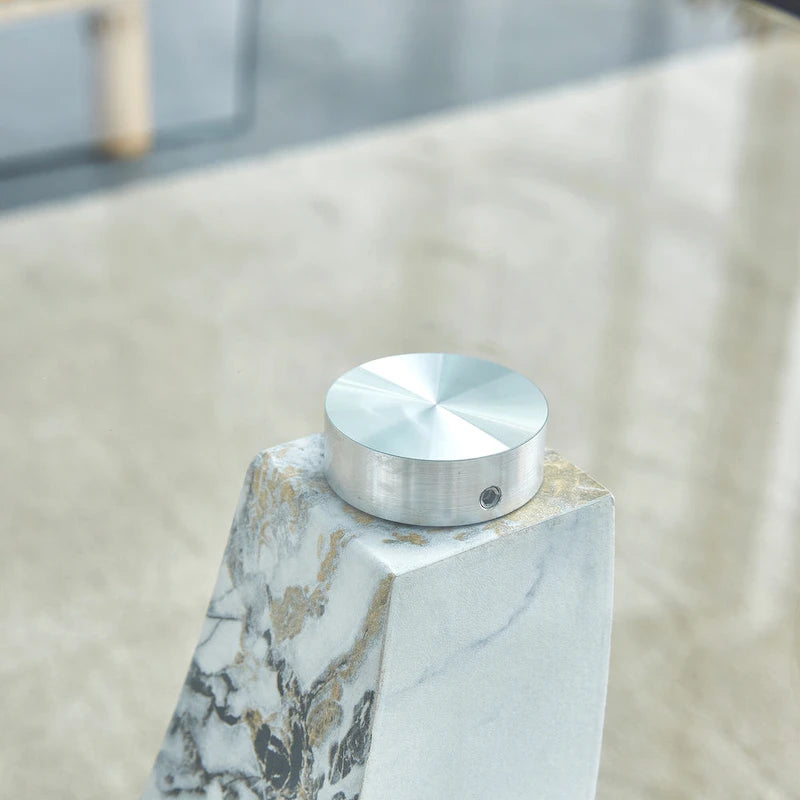 43.3 Table basse rectangulaire moderne avec colonnes décoratives en acier inoxydable et base épaisse