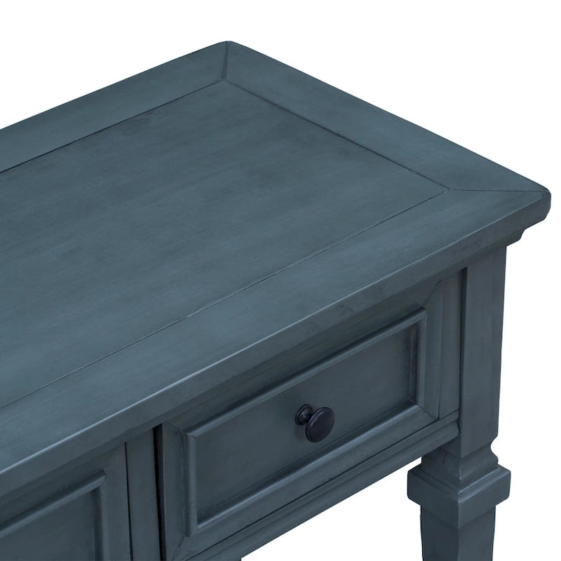 Console de style rétro classique avec trois tiroirs