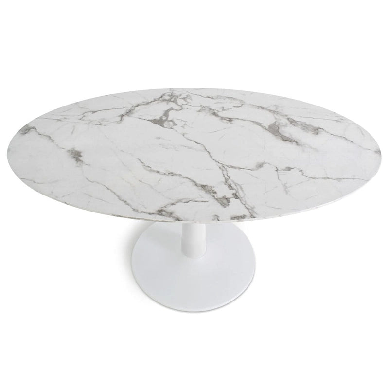 Table à manger sur pied ovale avec plateau en faux marbre blanc