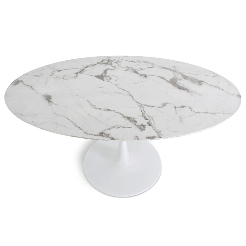 Table à manger sur pied ovale avec plateau en faux marbre blanc