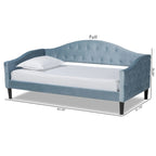 Lit de repos en velours bleu clair rembourré en bois Benjamin Modern&Contemporary