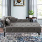 Méridienne 60W en velours, capitonnée avec oreiller et clous décoratifs – 153,9 cm L x 69,8 cm P x 71,9 cm H