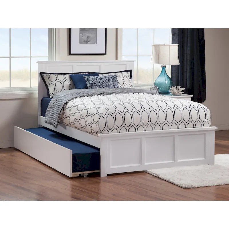 Lit plateforme pleine grandeur AFI Madison avec pied de lit assorti et lit gigogne double