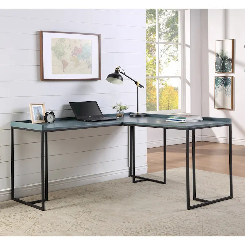 Bureau d'angle industriel 150 cm – Cadre en métal, ports USB et prise de courant