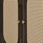 Bahut rétro à 3 portes avec portes en rotin et poignées métalliques